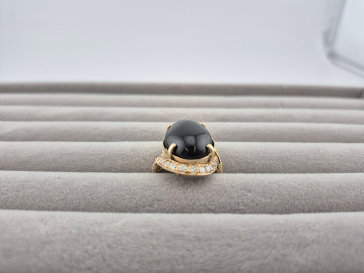 Vintage 14 Karat Yellow Gold Onyx and Diamond Ring