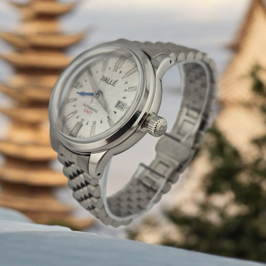 COSMIC EXPLORER — Automatic GMT Watch