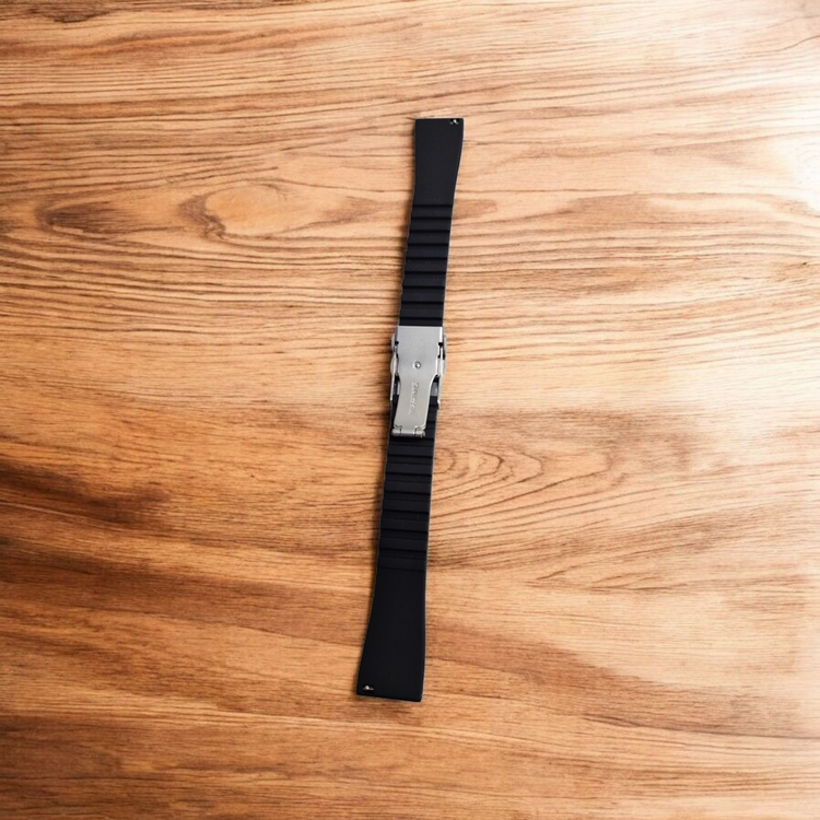 Rallé Silicone Watch Bands 20MM (Diver's Clasp) - Side view showing refined craftsmanship and premium detail.