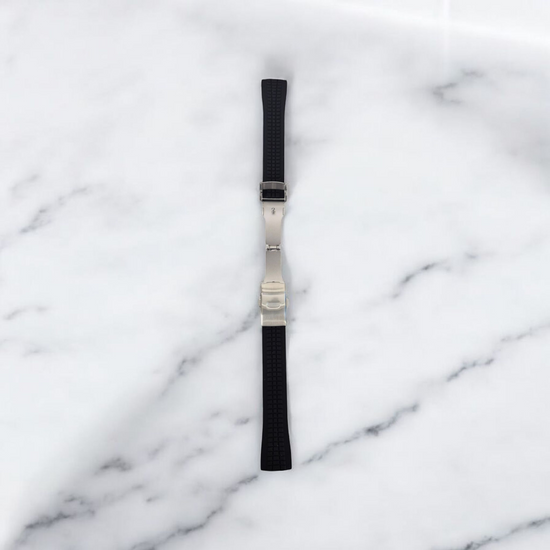 Rallé Silicone Watch Bands 20MM (Diver's Clasp) - Detail view showing refined craftsmanship and premium detail.