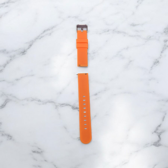 Rallé Silicone Watch Bands 20mm (Buckle Clasp) - Side view showing refined craftsmanship and premium detail.