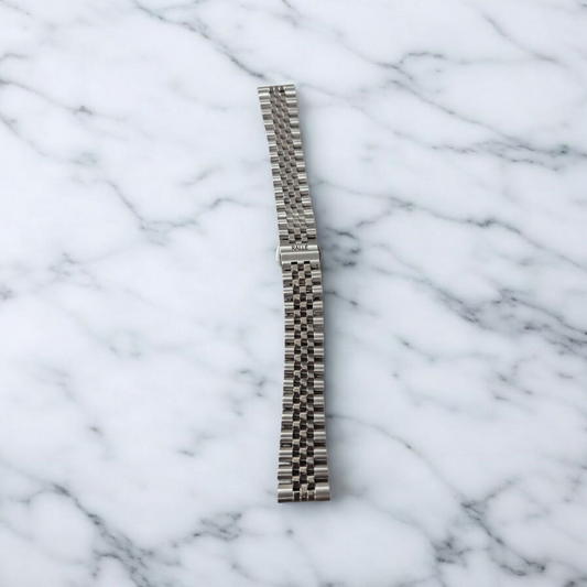 Rallé 19mm Polished Silver Stainless Steel Jubilee Band - Front view showing refined craftsmanship and premium detail.