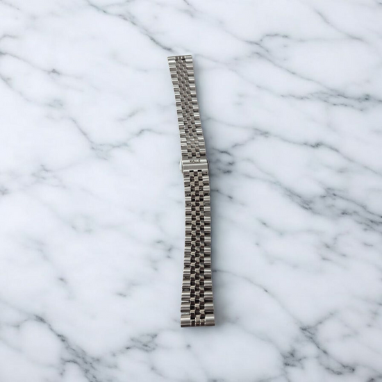 Rallé 19mm Polished Silver Stainless Steel Jubilee Band - Front view showing refined craftsmanship and premium detail.
