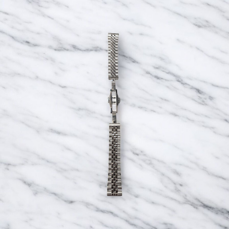 Rallé 19mm Polished Silver Stainless Steel Jubilee Band - Side view showing refined craftsmanship and premium detail.
