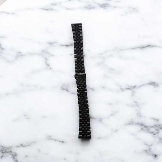 Rallé 19mm Black Stainless Steel bracelet - Front view showing refined craftsmanship and premium detail.