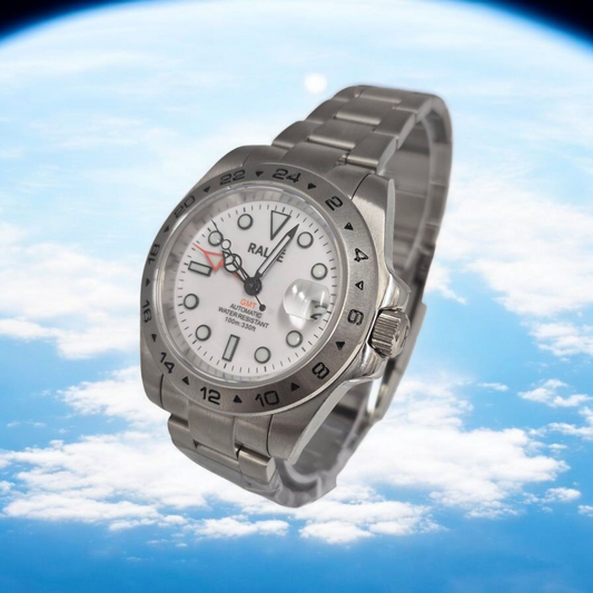 Traveler GMT