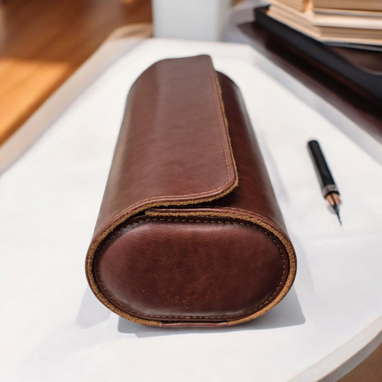 Three Slot Leather Travel Roll