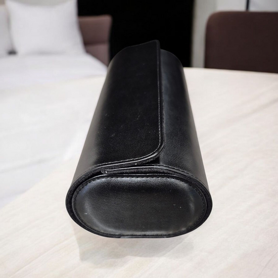 Rallé Three Slot Leather Travel Roll - Alternate view showing refined craftsmanship and premium detail.