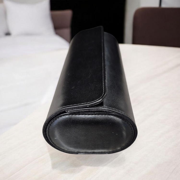 Three Slot Leather Travel Roll